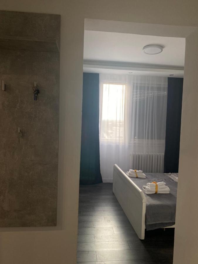 Apartman Mici Ni Exterior foto